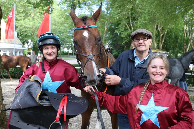 Vierter Saisonsieg für Katja Engels