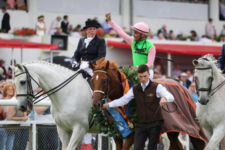 Unpassender Boden für den Derby-Sieger