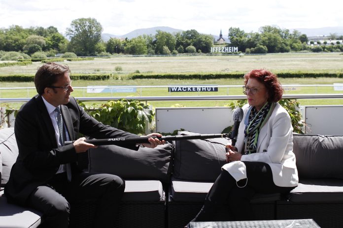 Jutta Hofmeister mit Thorsten Castle