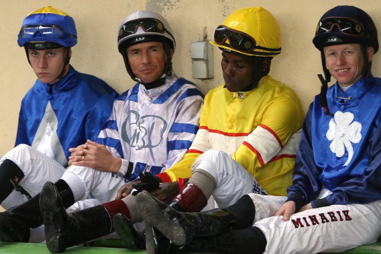 Kuriose Absage: Sandsturm in Katar