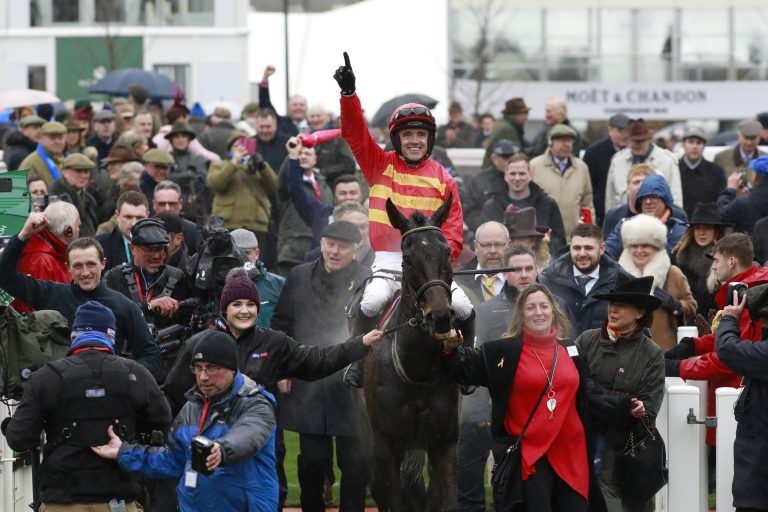 „Supreme Hurdle“: Aramon 6. – Mullins siegt trotzdem