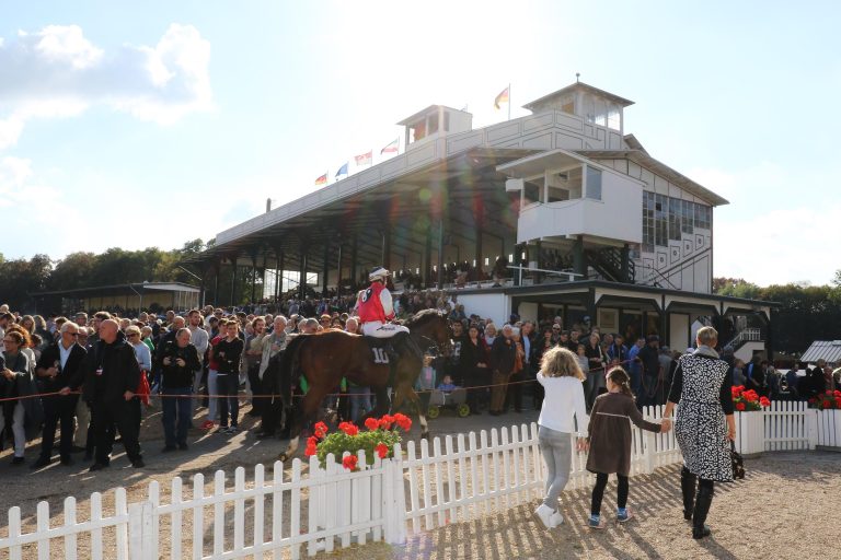 Bergheimer Züchterstammtisch plant Breeders-Cup-Party in Köln