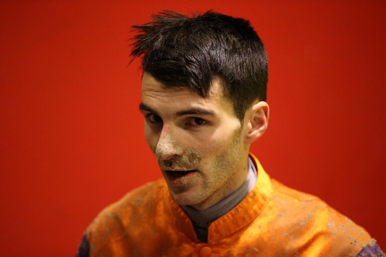 Ladu positiv getestet – Reitverbot in Frankreich