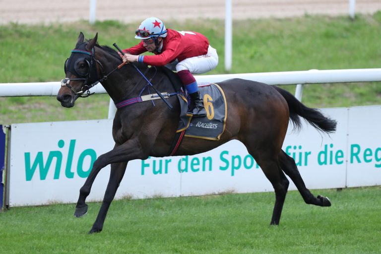 Leonarda überrascht im Ausgleich III