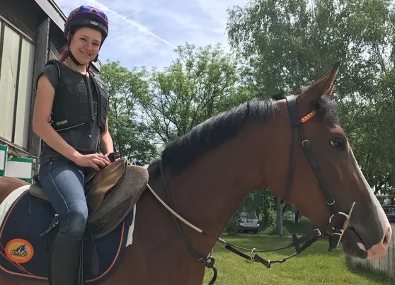 Spendenaktion für Arbeitsreiterin Lisa Hödl