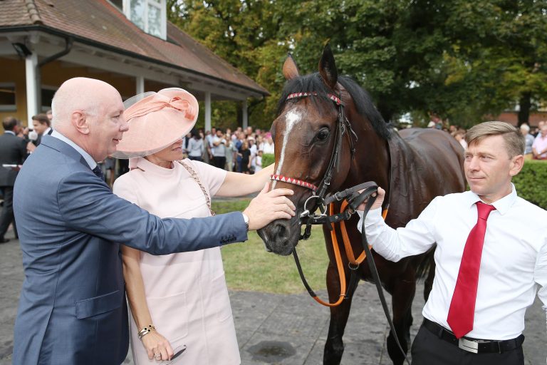 Manfred Ostermann (li.) mit Laccario