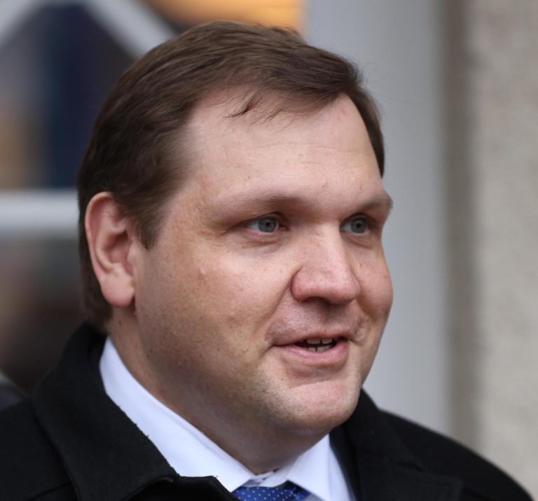 Krefelds OB erstmals auf der Rennbahn