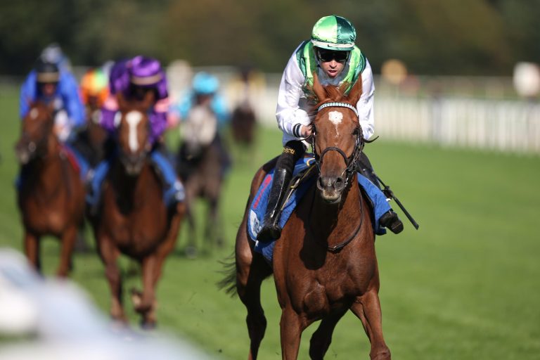 Miss Germany nur Achte in Saint-Cloud