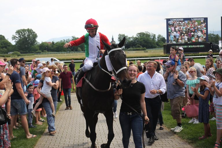 Wieder Glanz-Start! Montina siegt zum Auftakt