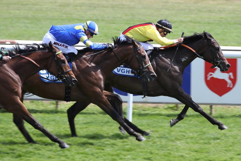 Eng ging es zu: Mrs Applebee (re.) siegt