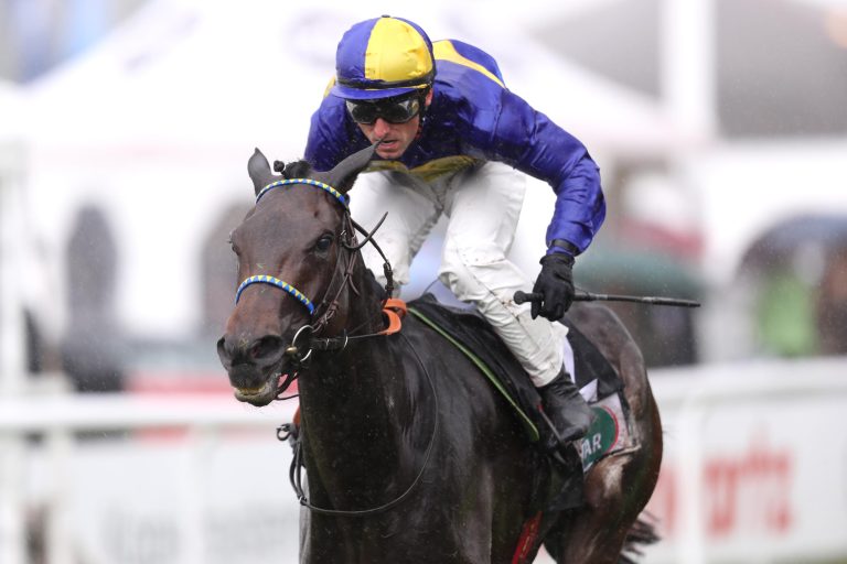 Größte Außenseiterin gewinnt Grand Prix-Aufgalopp