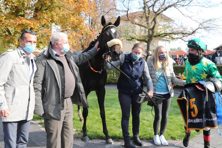 Noble Heidi und Team