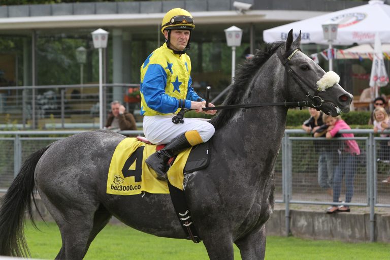 Sparkassen-Preis zum Auftakt der Großen Woche