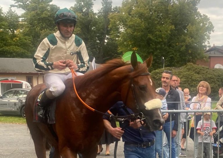 Stefan Richters Panjo siegt auch auf Sand