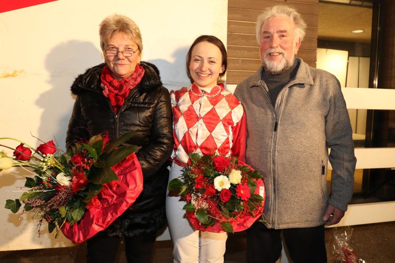 Geschafft! Claudia Pawlak gewinnt „Perlenkette“