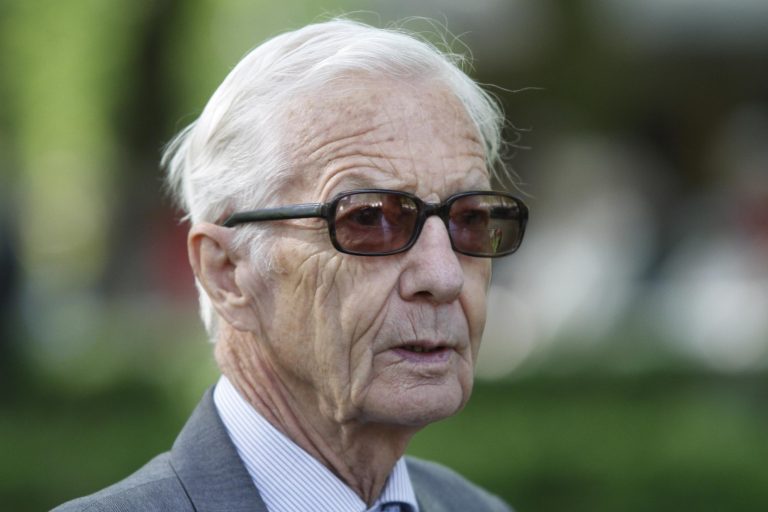 Jockeylegende Lester Piggott im Krankenhaus