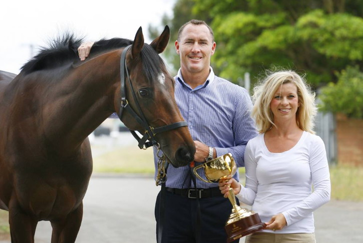 Protectionist angekommen: Cup-Sieger in Newcastle