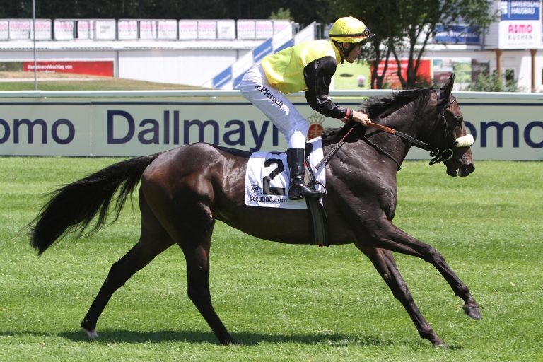 Hickst‘ Ragazzo gewinnt in Clairefontaine