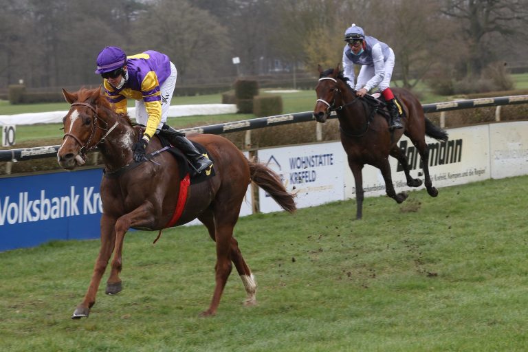 Rajguru ist weit voraus