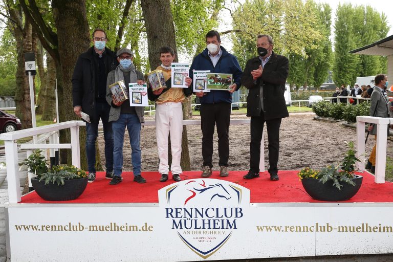 Siegerehrung nach dem Preis der Sport-Welt