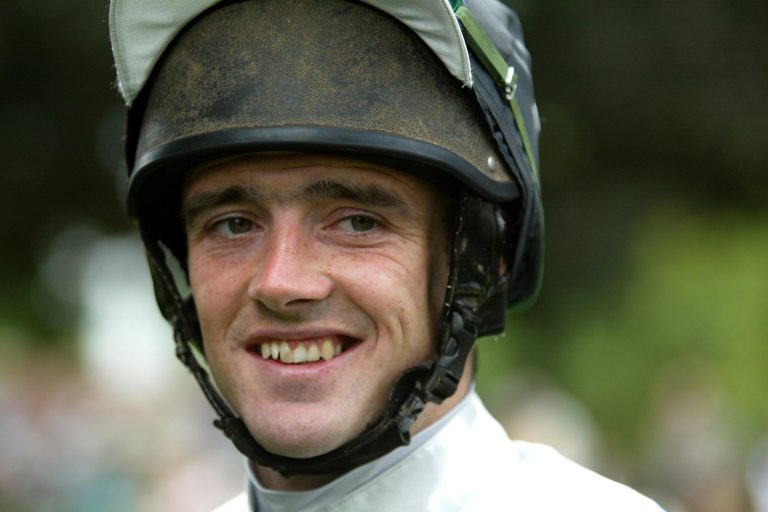 Ruby Walsh mit Akrobatik zum Gruppe II-Sieg