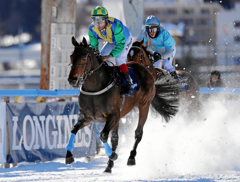 Renny Storm und Usbekia eine gute Schnee-Schiebe?