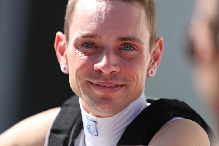 Lopez stürzt schwer – Oberschenkelbruch