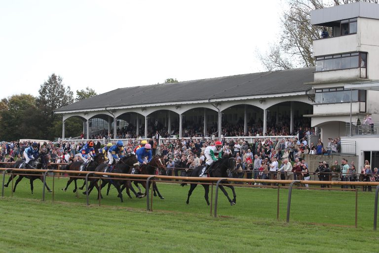 Neun Rennen in Bremen – Neustart mit guten Feldern
