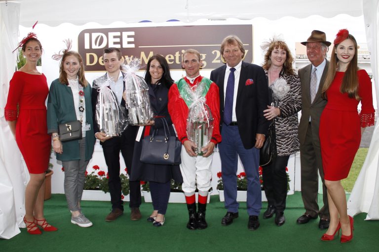 Samurai hat keinen „Rücken“ und triumphiert