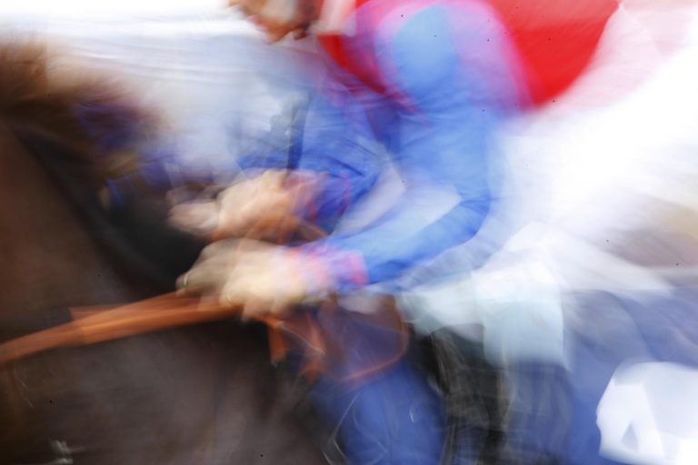 Top-Comeback für Martial Eagle: 2. hinter dem Heißen