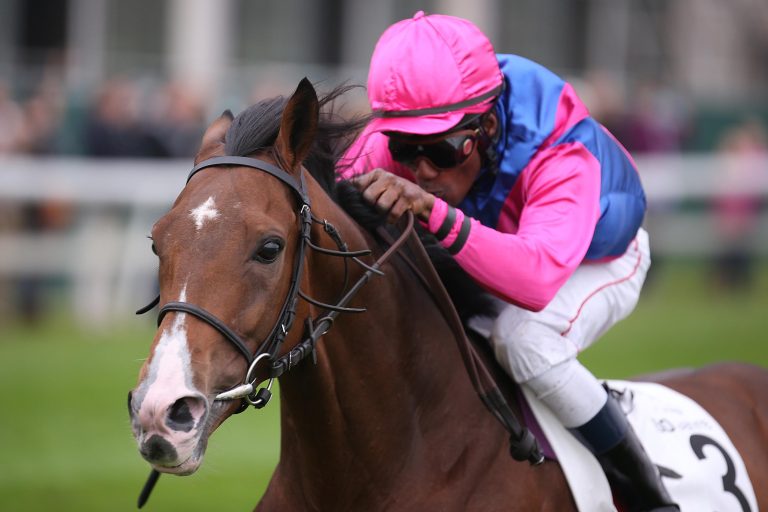 Ex-Deutscher See The Rock siegt über Hürden