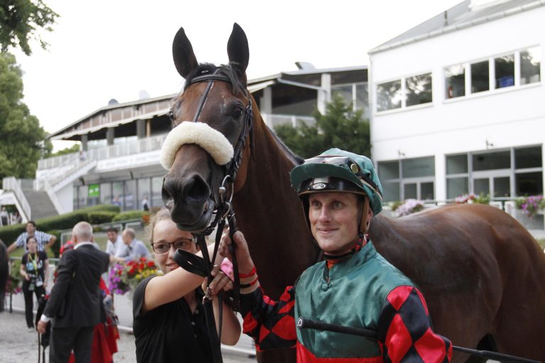 Seidl-Doppel: Wonnemond-Schwester vorne