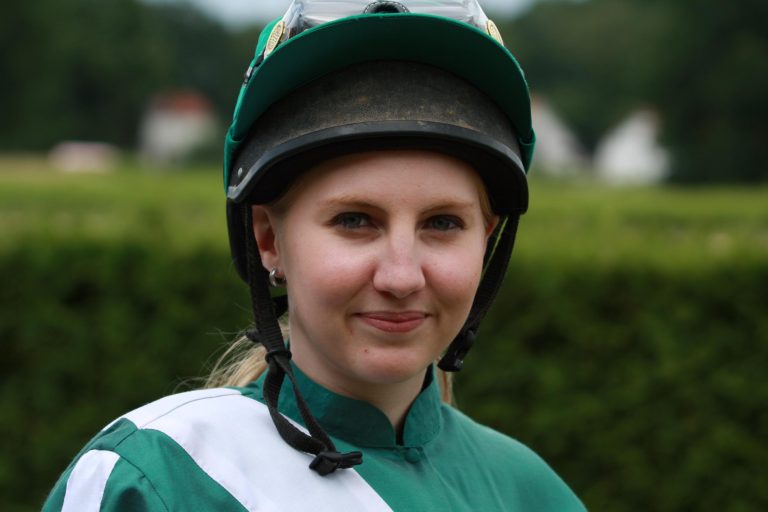 Selina Ehl mit Jubiläum und erster Sieg für Hella Sauer