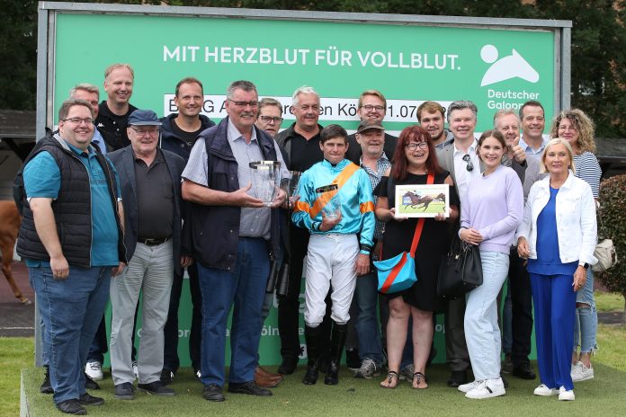 Siegerehrung nach dem Sieg von Arnis Master