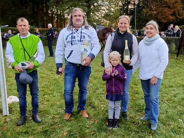 Besitzertrainer-Cup 2021 an Anna Schleusner-Fruhriep