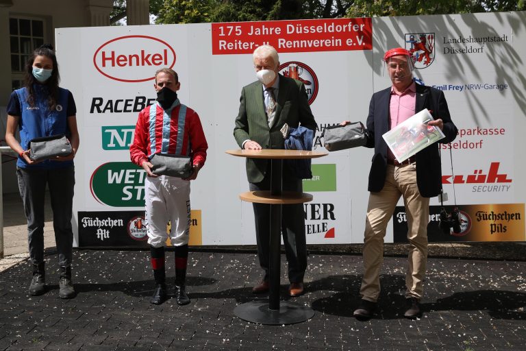Lancade siegt nach Jockey-Rat