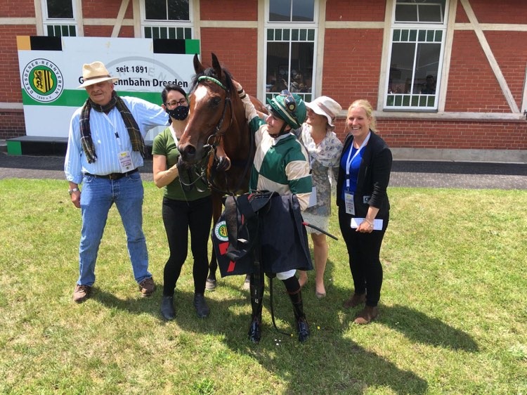 Das Team um Silken Mary