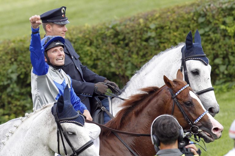 Sirius fordert Dubai Gold Cup-Sieger Vazirabad