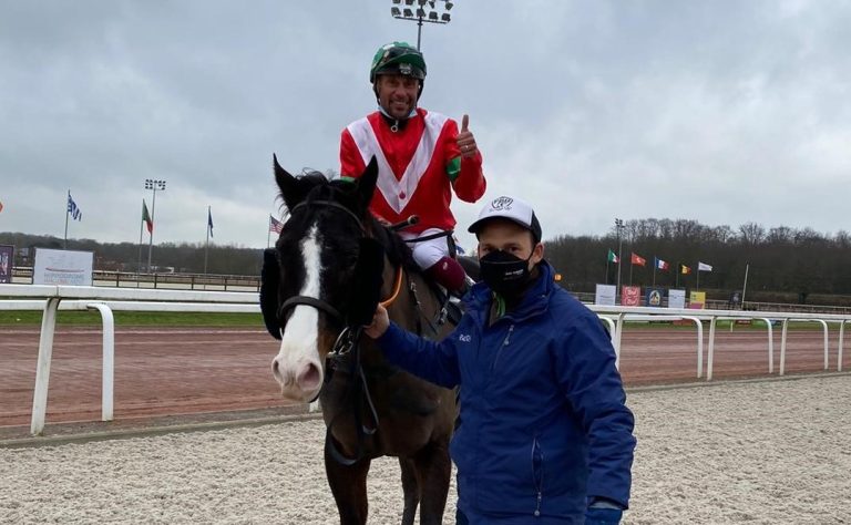 Spot Lite sorgt für Top-Auftakt in Mons