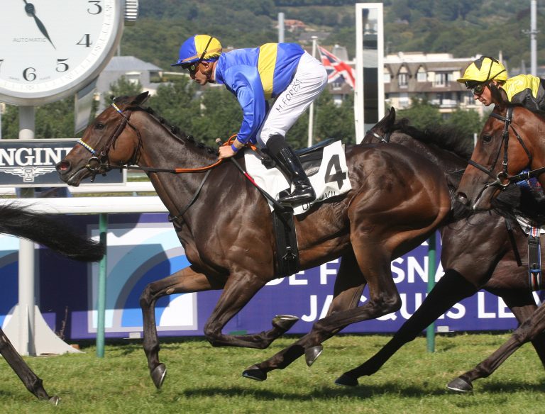 Nacida Sechste im Prix Belle de Nuit