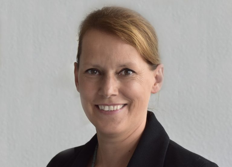 Paukenschlag: PR-Chefin geht auf eigenen Wunsch