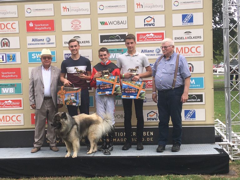 Das Team um The Feathered Nest