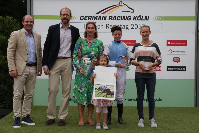 Town Charter mit Saisontreffer Nummer Sechs