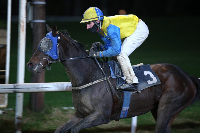 Twain dominiert Ausgleich II – Dreimal Starke