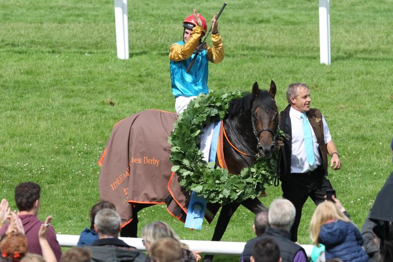 Röttgens Windstoß gewinnt Deutsches Derby