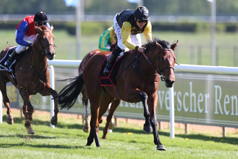 Niara und Woodking weitere Sieger